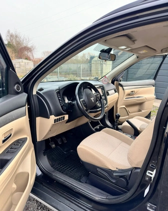 Mitsubishi Outlander cena 48500 przebieg: 174000, rok produkcji 2013 z Ciechanowiec małe 56